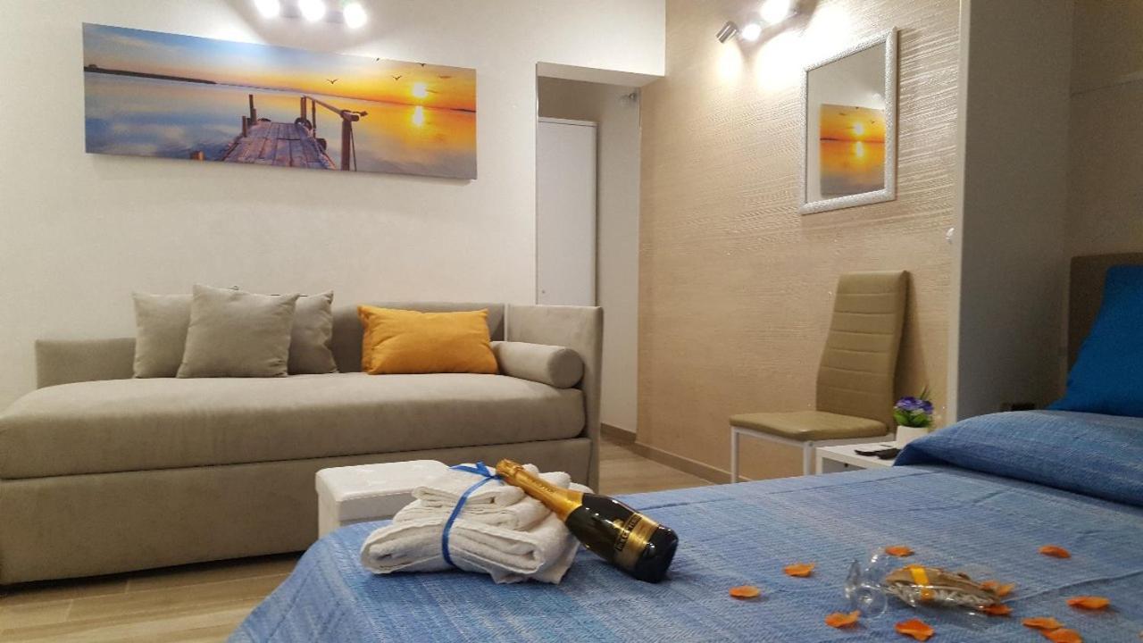 Martina'S House Hotell Porto Cesareo Eksteriør bilde